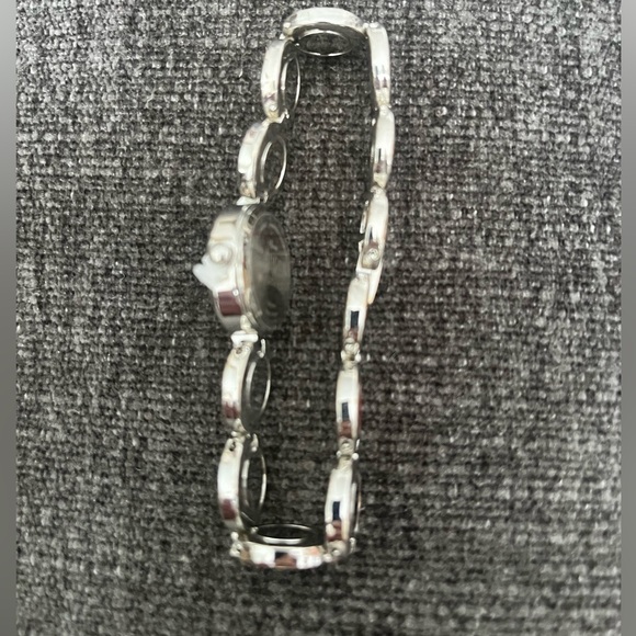 Alice in Wonderland Wrist Watch - Picture 4 of 7